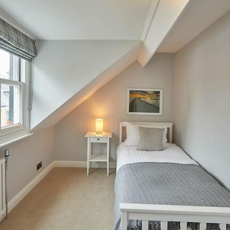 Host & Stay - Henderson House 惠特比 外观 照片